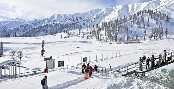 weekend in Gulmarg & Srinagar tour