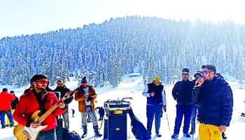 4 Night 5 Days Gulmarg Honeymoon Package
