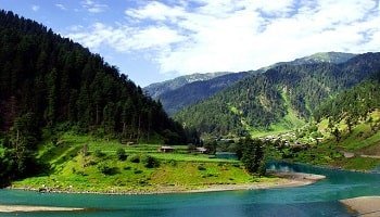 Srinagar Gulmarg Pahalgam Luxury Trip 5 Days