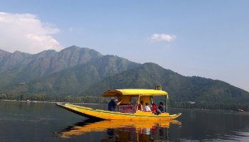 Enthralling Kashmir Honeymoon Tour Special 5 Days